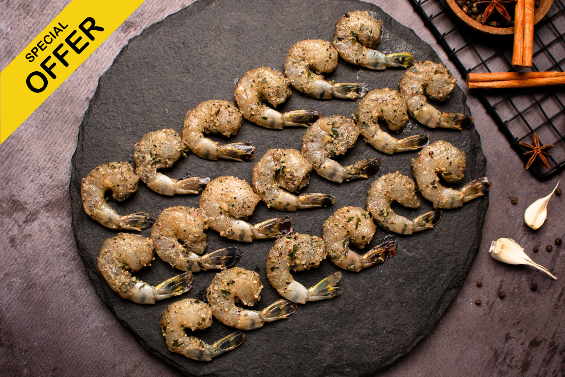 Fresh Medium Prawns in Garlic Pepper - Deveined & Cleaned Tail On